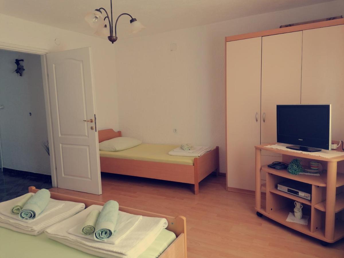Apartment Ampulica 2 Senj  Ngoại thất bức ảnh